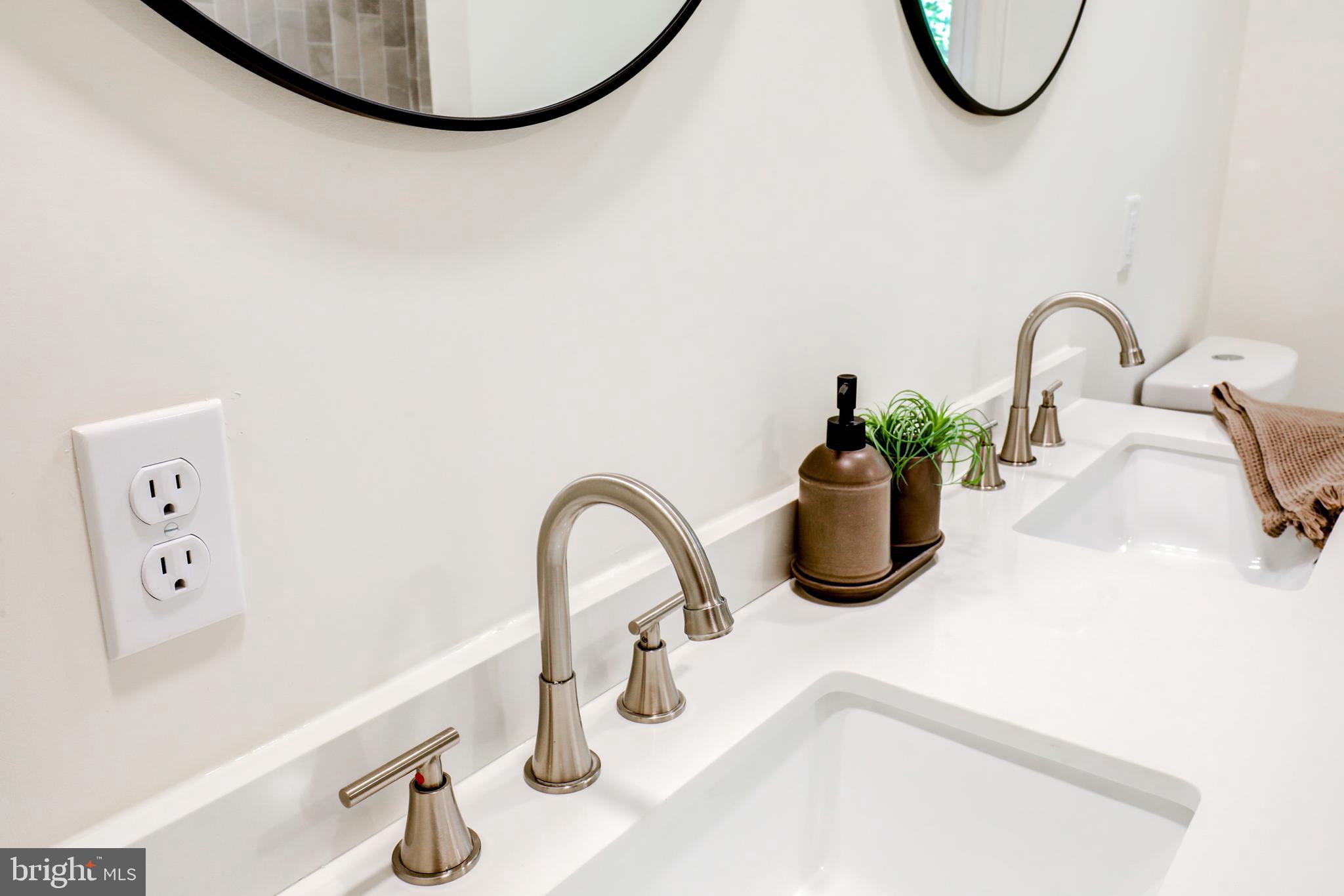 4928 Edgewood Road Doylestown, PA 18902 - Photo 28 of 49