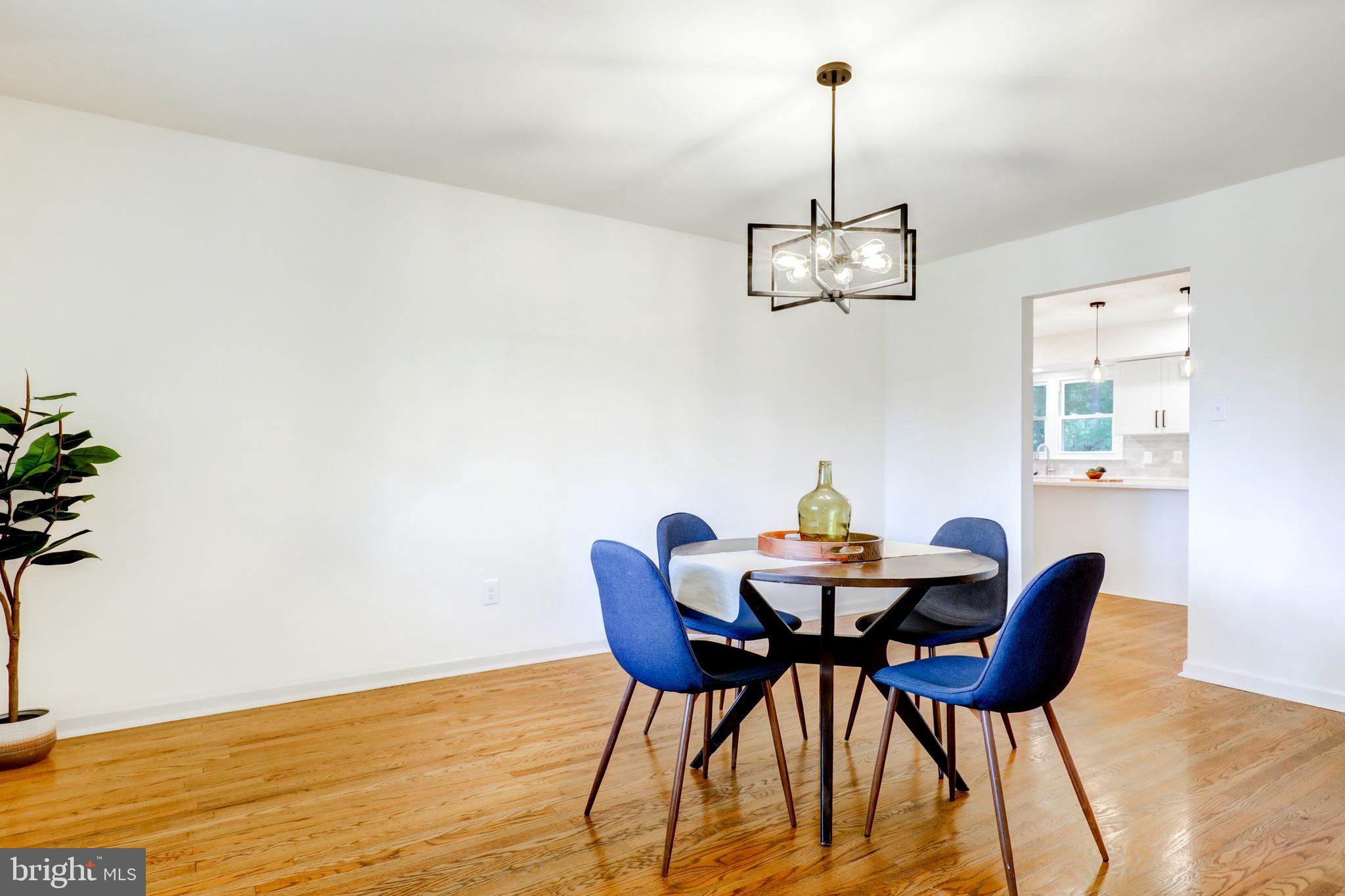 4928 Edgewood Road Doylestown, PA 18902 - Photo 4 of 49