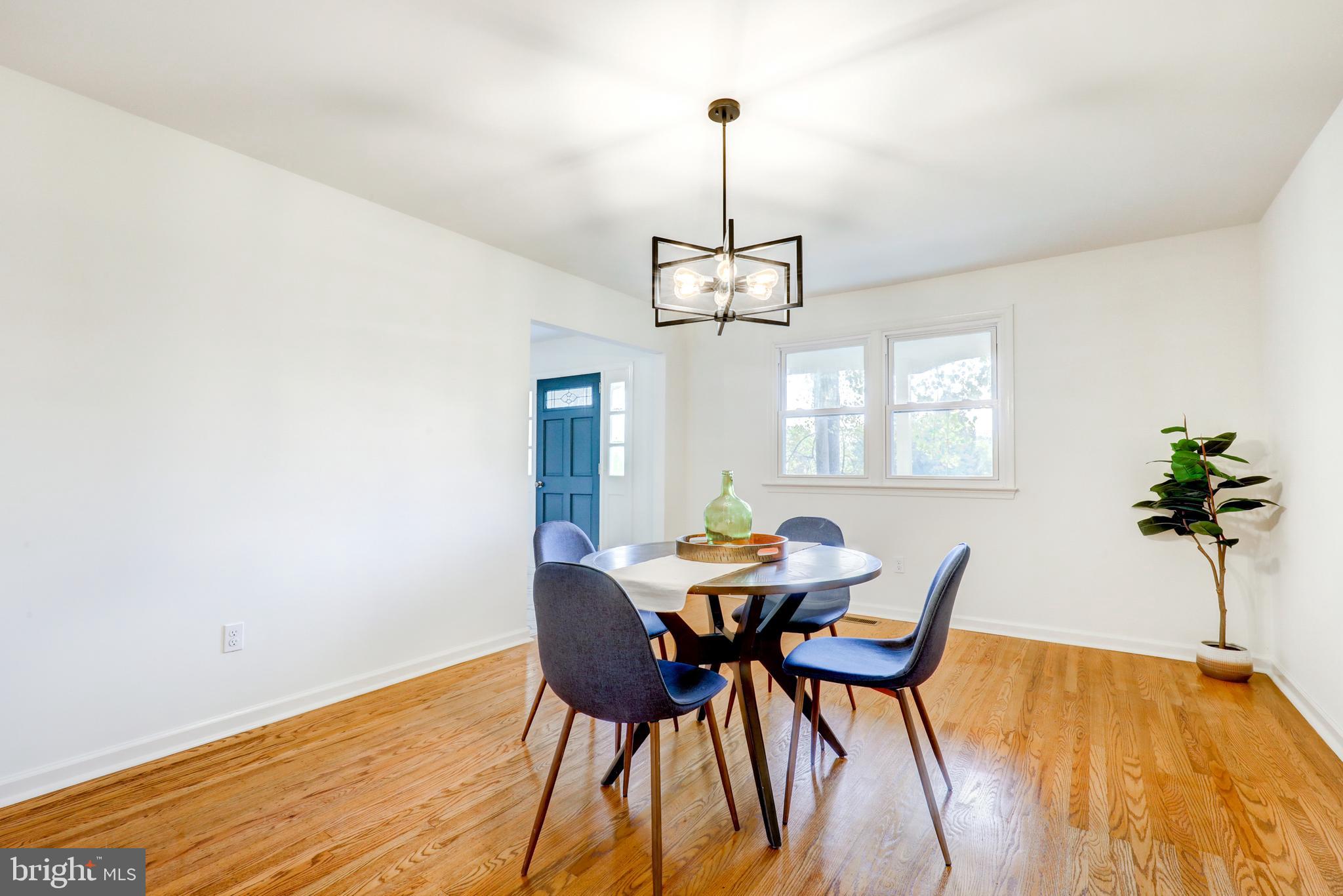 4928 Edgewood Road Doylestown, PA 18902 - Photo 5 of 49