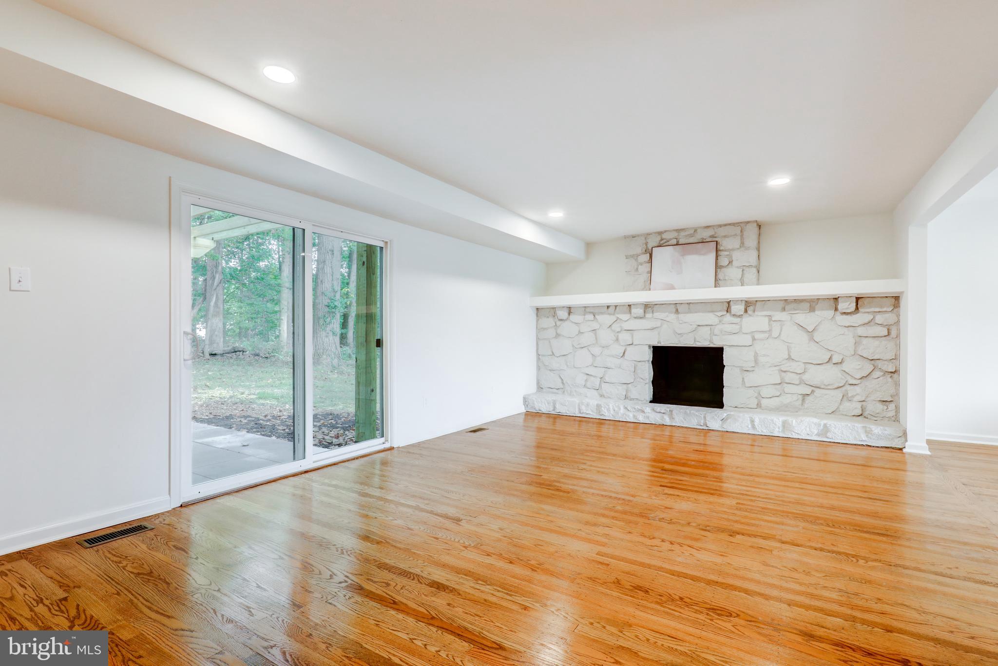 4928 Edgewood Road Doylestown, PA 18902 - Photo 9 of 49