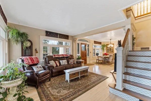 $1,499,900 | 925 14th Street, Cloquet, MN 55720