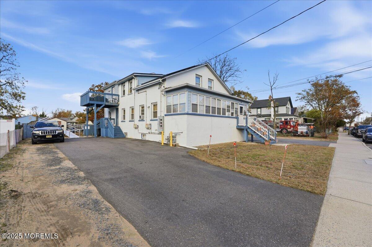 233 Broadway Union Beach, NJ 07735 - Photo 11 of 45 27-FVP05111