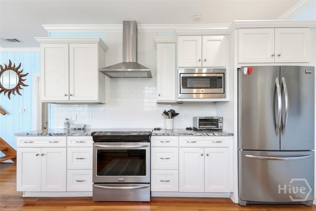 1 10th Street Tybee Island, GA 31328 - Photo 11 of 36