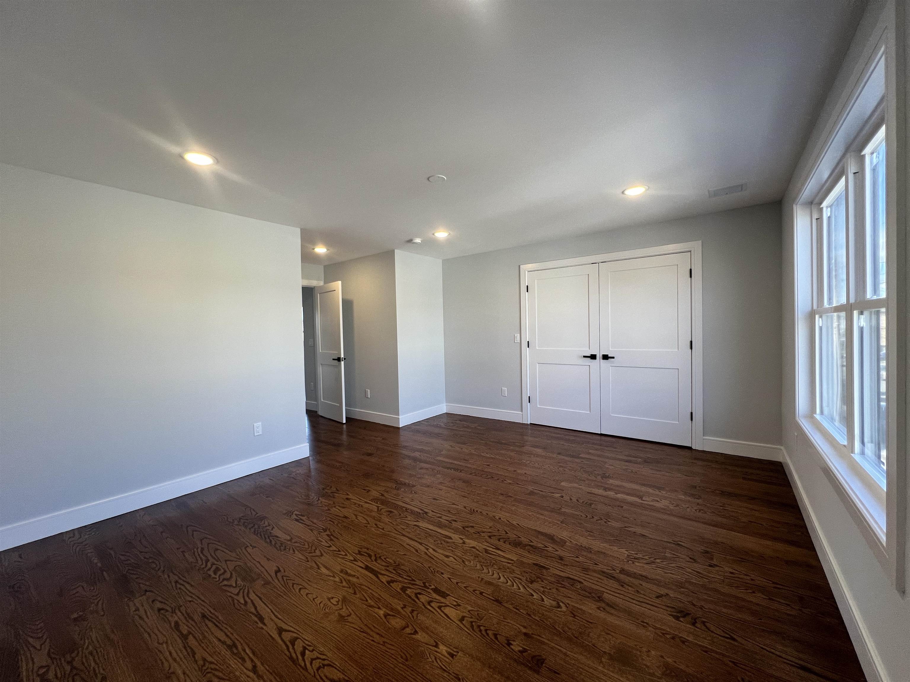 48 Tuttle Street, Unit B Wallington, NJ 07057 - Photo 4 of 16