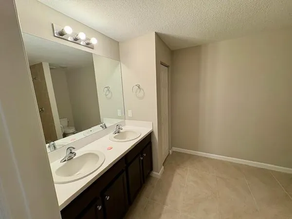 $3,500 | 202 Southwest Aldoro Place, Port St. Lucie, FL 34953
