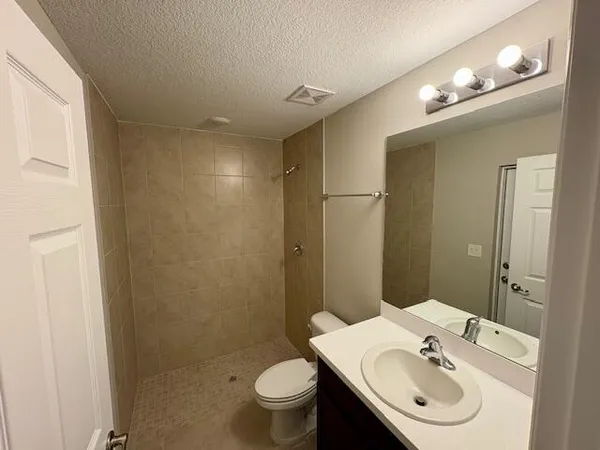 $3,500 | 202 Southwest Aldoro Place, Port St. Lucie, FL 34953