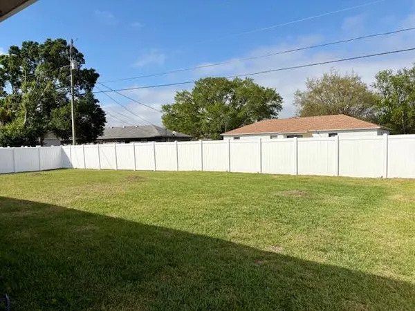 $3,500 | 202 Southwest Aldoro Place, Port St. Lucie, FL 34953