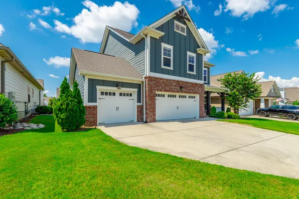 $499,900 | 8448 Gray Fox Court, Ooltewah, TN 37363