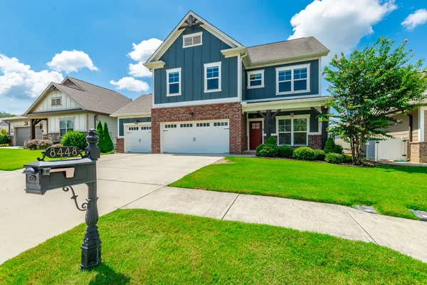 $499,900 | 8448 Gray Fox Court, Ooltewah, TN 37363