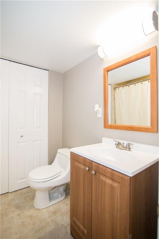 1032 Silver Lane McKees Rocks, PA 15136 - Photo 18 of 21 The basement in the full bath.