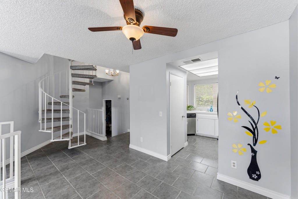 3378 Darby Street, Unit 438 Simi Valley, CA 93063 - Photo 6 of 19