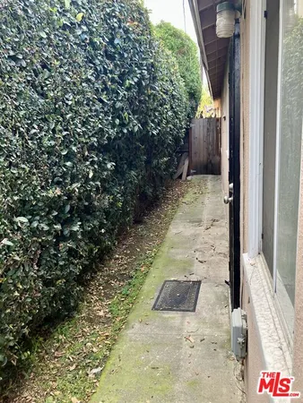 $3,750 | 1856 9th Street, Unit A, Santa Monica, CA 90404