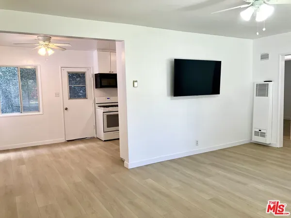 $3,750 | 1856 9th Street, Unit A, Santa Monica, CA 90404