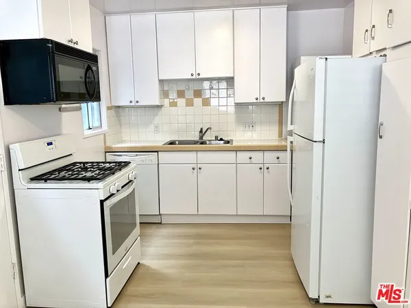 $3,750 | 1856 9th Street, Unit A, Santa Monica, CA 90404