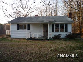 4847 Landrum Road Columbus, NC 28722 - Photo 2 of 10