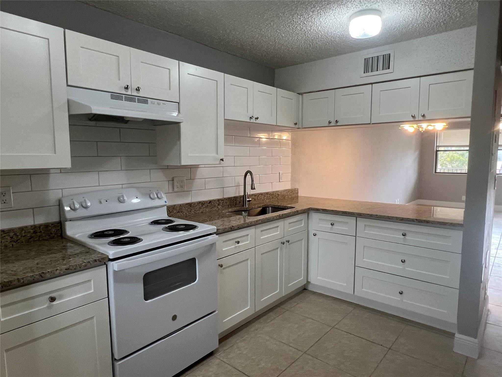 179 Southeast 3rd Street, Unit 203 Deerfield Beach, FL 33441 - Photo 17 of 24 Photo 17