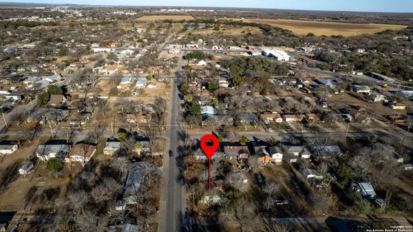 $53,000 | 315 Geraldine Street, Uvalde, TX 78801