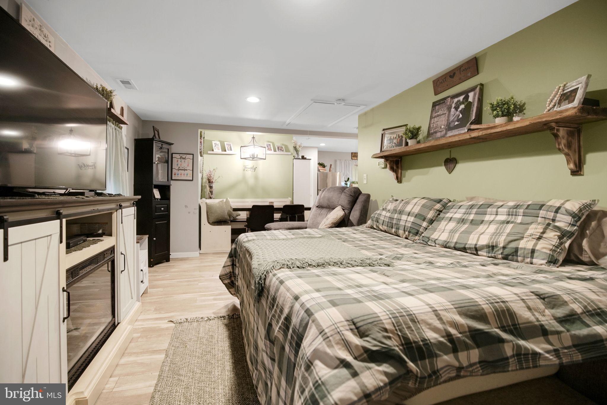 938 Ashton Road Bensalem, PA 19020 - Photo 23 of 28 Gallery Image 23