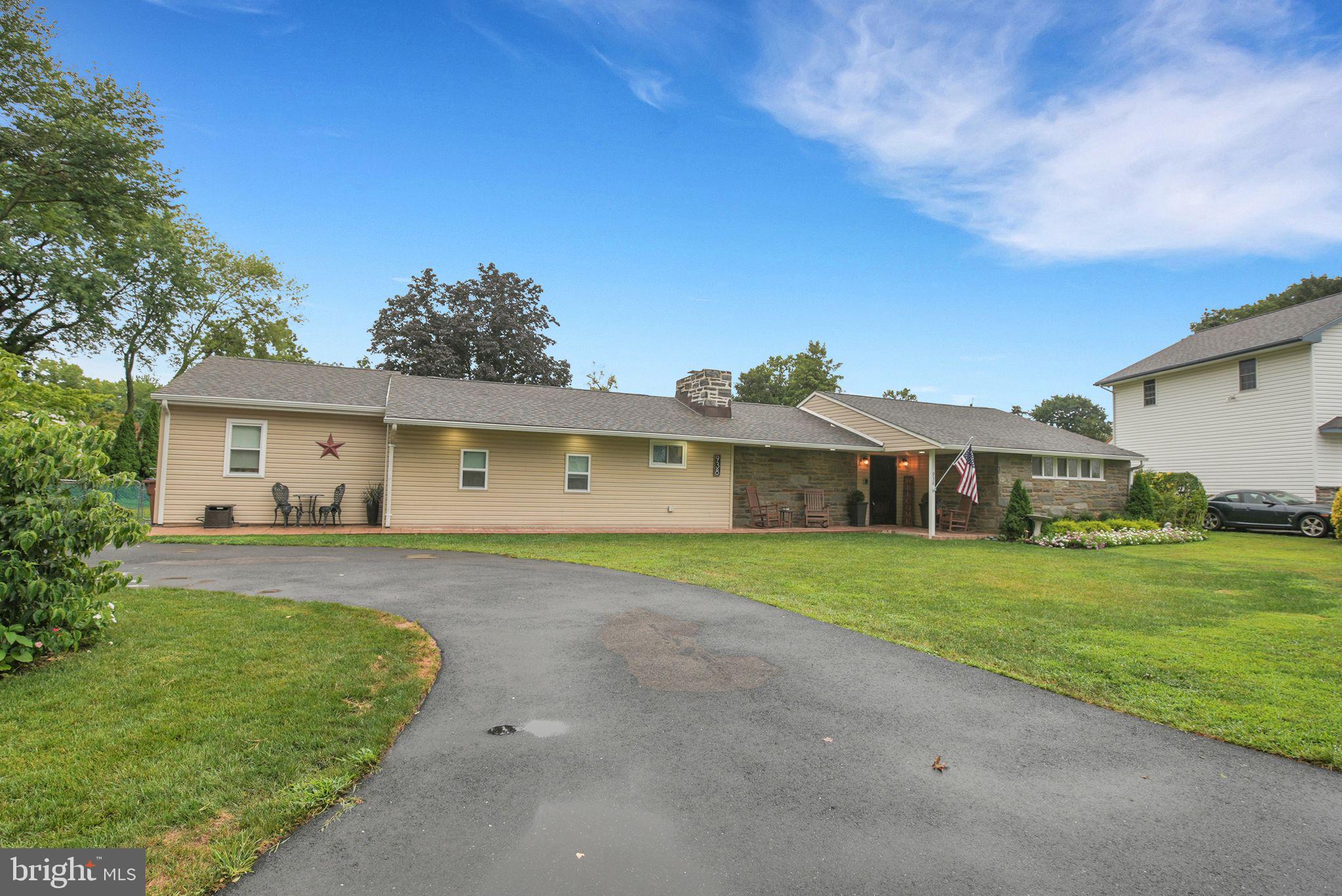 938 Ashton Road Bensalem, PA 19020 - Photo 3 of 28 Gallery Image 3