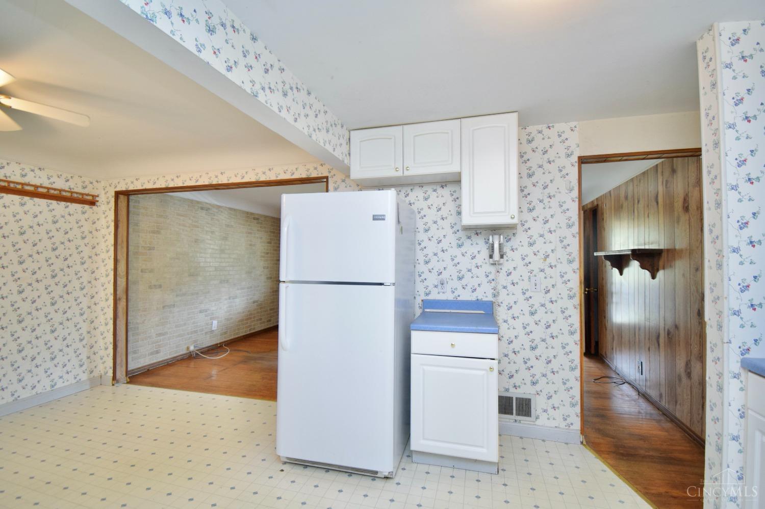 5351 Rapid Run Road Cincinnati, OH 45238 - Photo 11 of 31 Gallery Image 11
