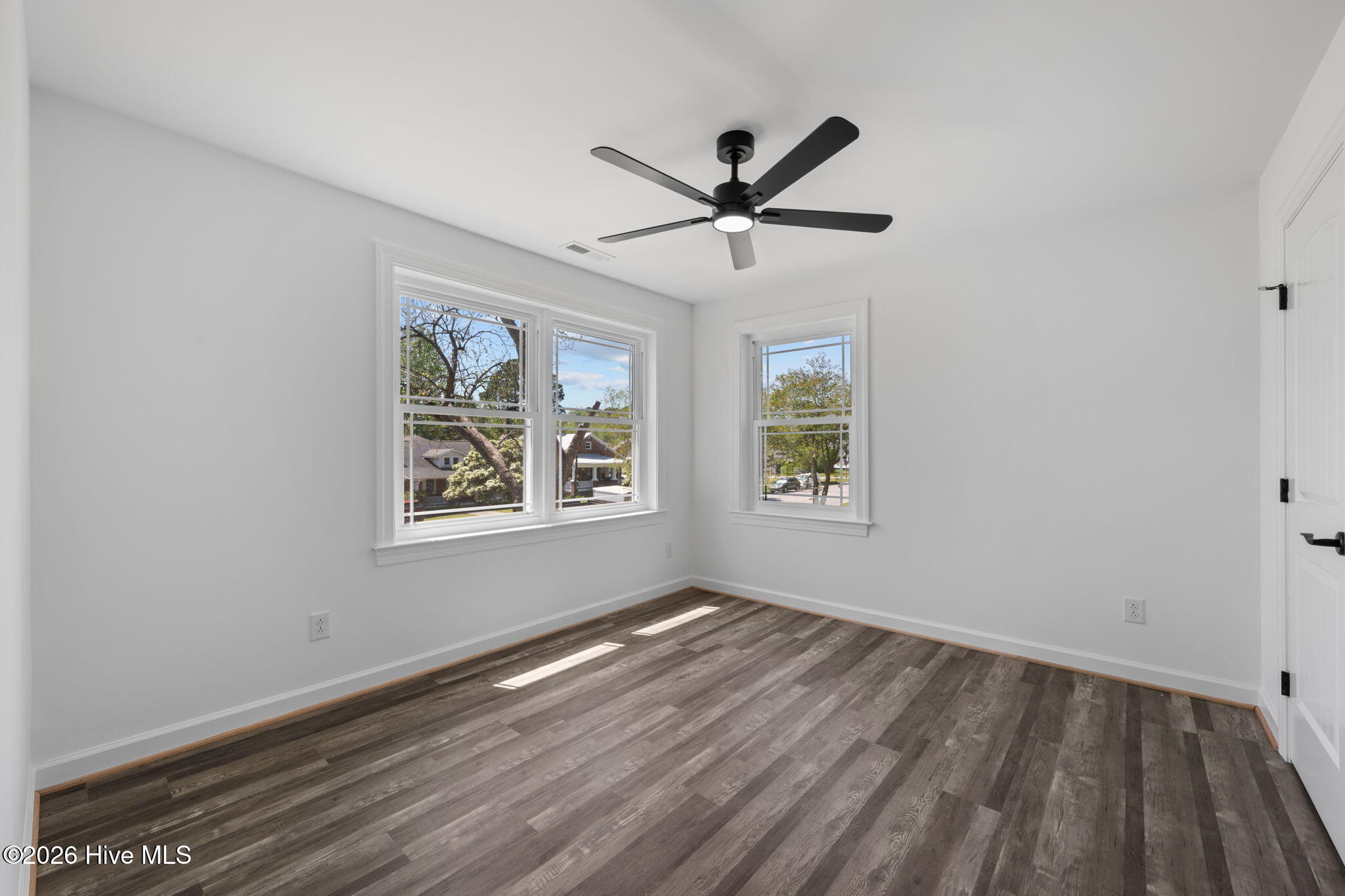 1514 Rhem Avenue New Bern, NC 28560 - Photo 25 of 41 22-web-or-mls-DSC_0078