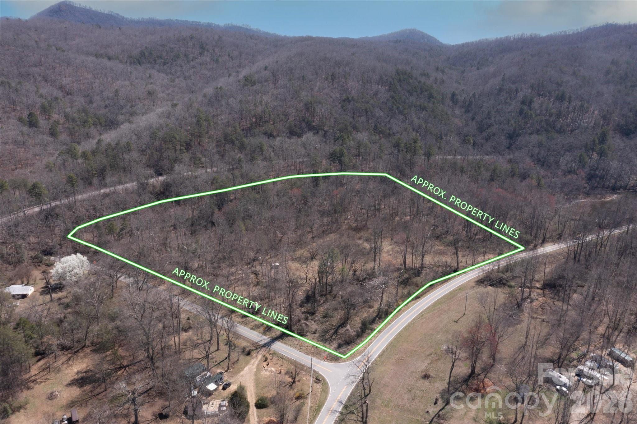 1739 Polly Spout Road Marion, NC 28752 - Photo 1 of 20 a view of wooden fence and a mountain view