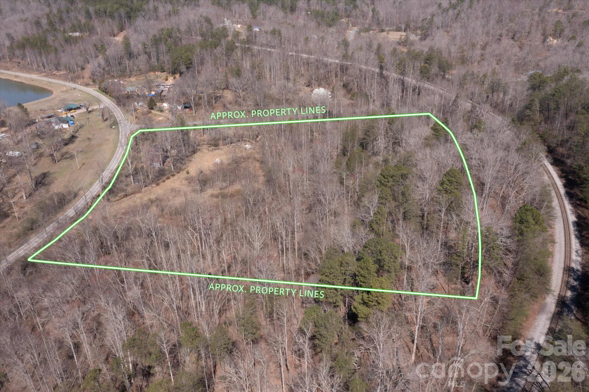 1739 Polly Spout Road Marion, NC 28752 - Photo 2 of 20