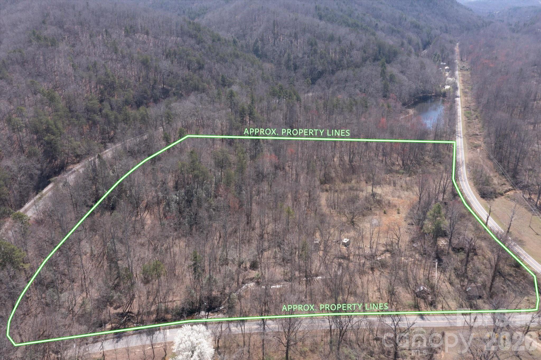 1739 Polly Spout Road Marion, NC 28752 - Photo 3 of 20 a close view of sink
