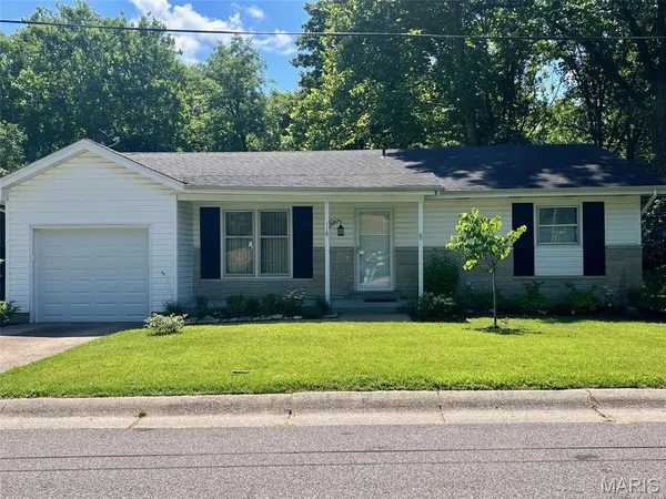 $275,000 | 118 Dawn Drive, Washington, MO 63090