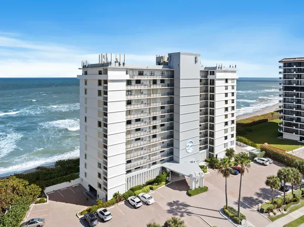$749,000 | 840 Ocean Drive, Unit 1005, Juno Beach, FL 33408