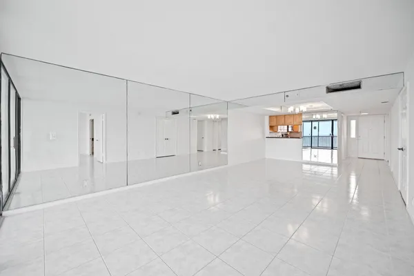 $749,000 | 840 Ocean Drive, Unit 1005, Juno Beach, FL 33408