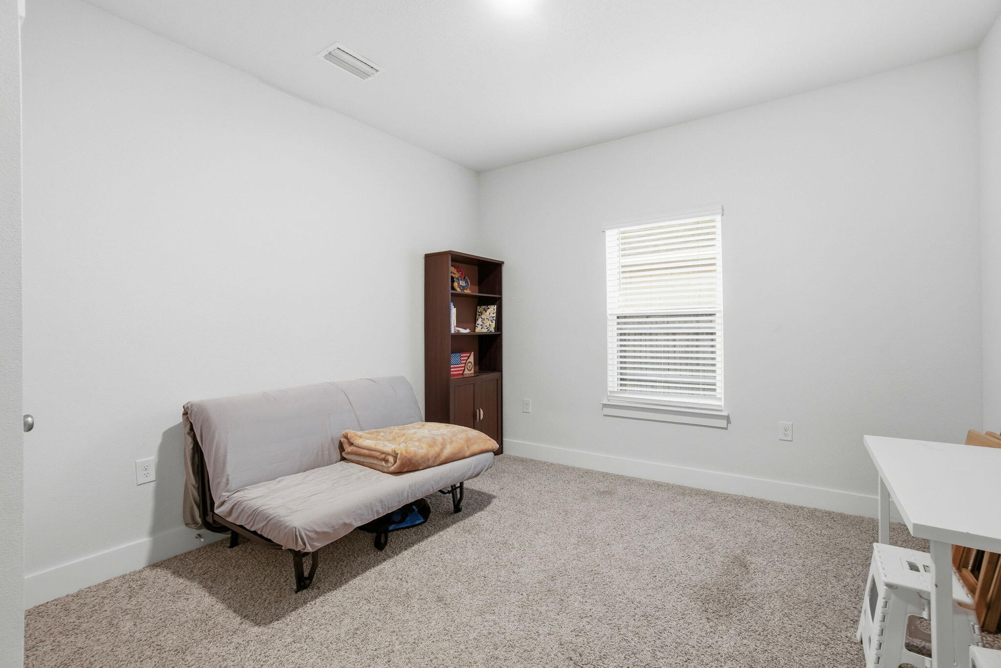 4067 Blaney Lane Pace, FL 32571 - Photo 32 of 40 a living room with furniture and a window