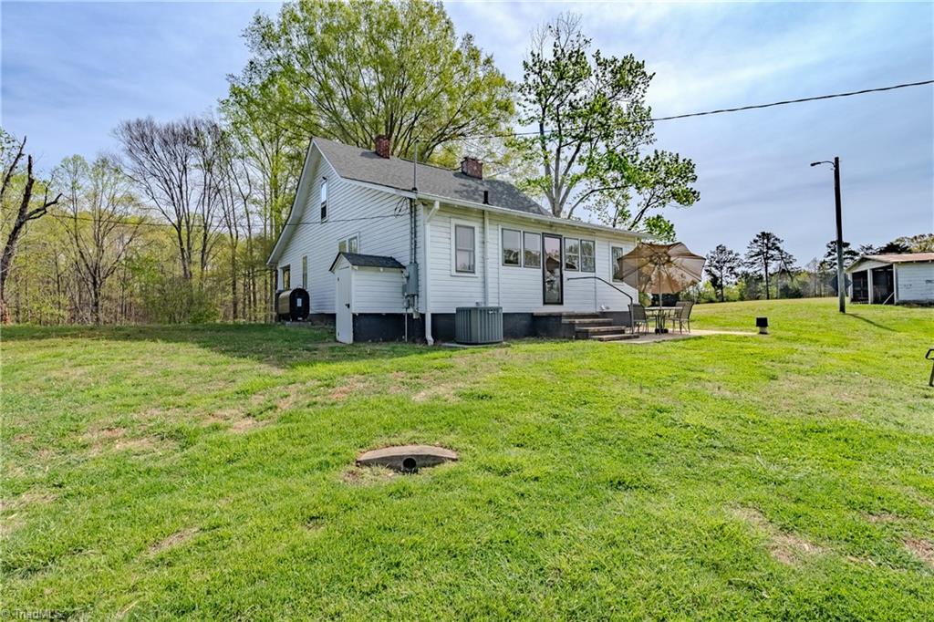 1749 Phillips Road Sandy Ridge, NC 27046 - Photo 6 of 43