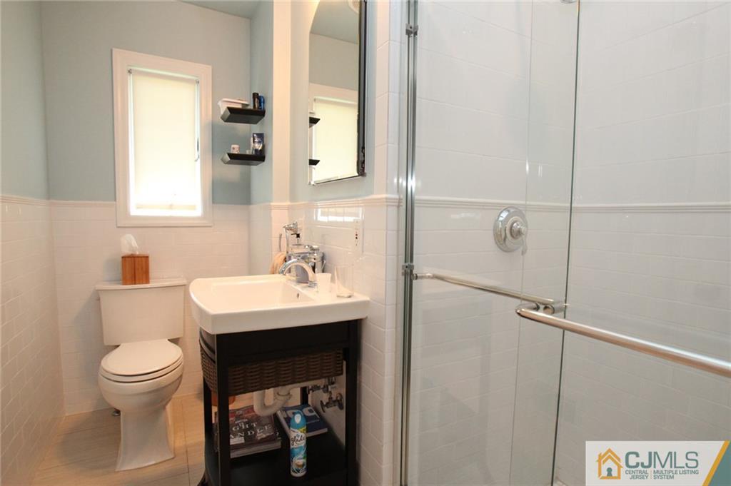 10 Olden Road Edison, NJ 08817 - Photo 14 of 22 Gallery Image 14