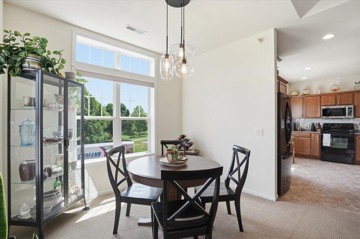 36 Keystone Way, Unit 32 Fitchburg, WI 53711 - Photo 8 of 37