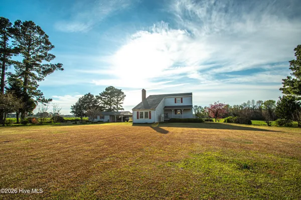 $209,300 | 8564 South Nc 41 Highway, Wallace, NC 28466