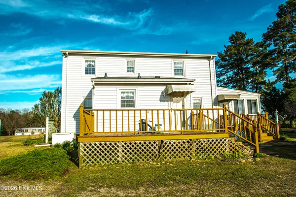 $209,300 | 8564 South Nc 41 Highway, Wallace, NC 28466