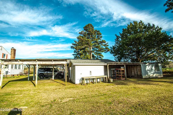 $209,300 | 8564 South Nc 41 Highway, Wallace, NC 28466