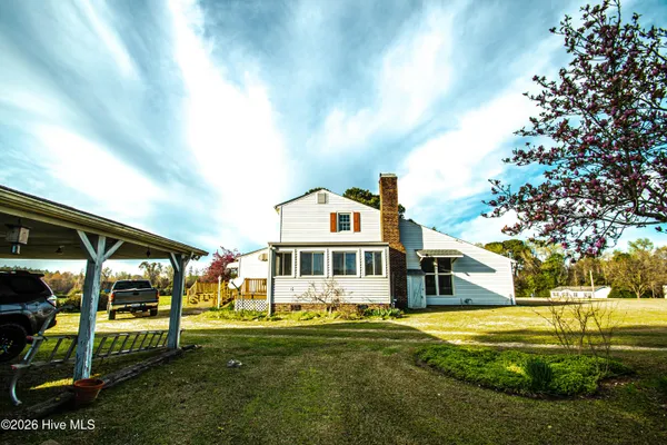 $209,300 | 8564 South Nc 41 Highway, Wallace, NC 28466