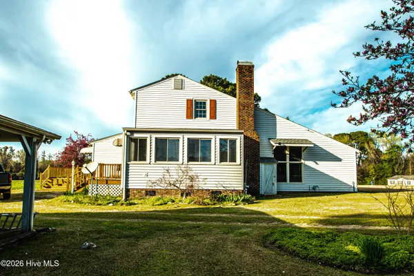 $209,300 | 8564 South Nc 41 Highway, Wallace, NC 28466