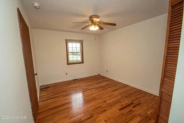 $209,300 | 8564 South Nc 41 Highway, Wallace, NC 28466