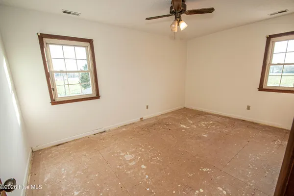 $209,300 | 8564 South Nc 41 Highway, Wallace, NC 28466