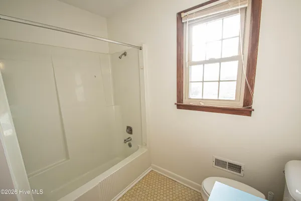 $209,300 | 8564 South Nc 41 Highway, Wallace, NC 28466