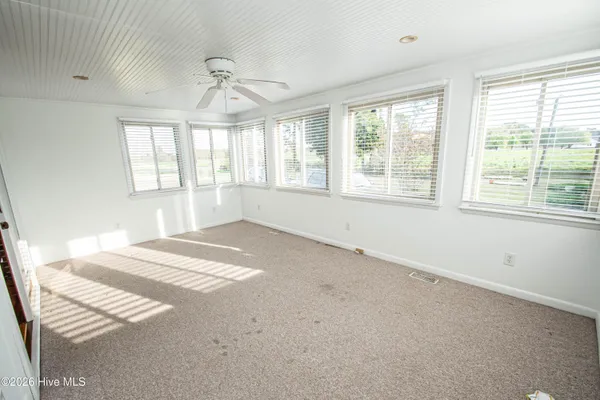 $209,300 | 8564 South Nc 41 Highway, Wallace, NC 28466