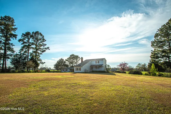 $209,300 | 8564 South Nc 41 Highway, Wallace, NC 28466