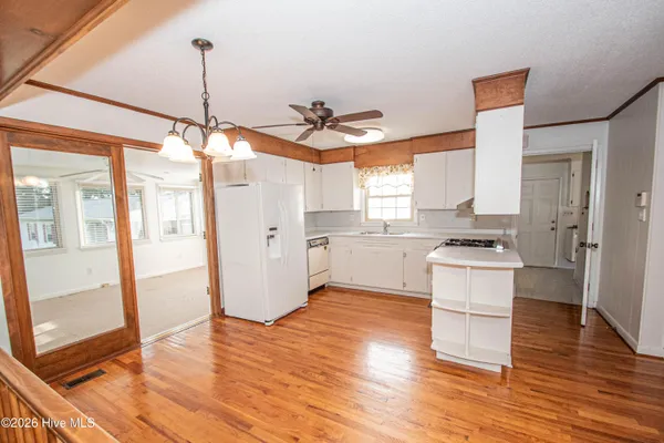 $209,300 | 8564 South Nc 41 Highway, Wallace, NC 28466