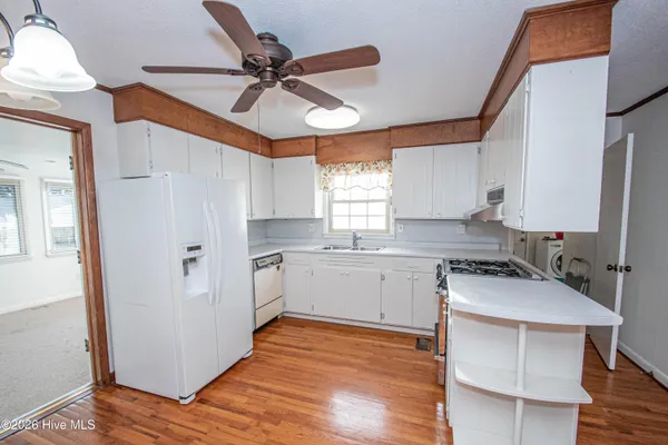 $209,300 | 8564 South Nc 41 Highway, Wallace, NC 28466