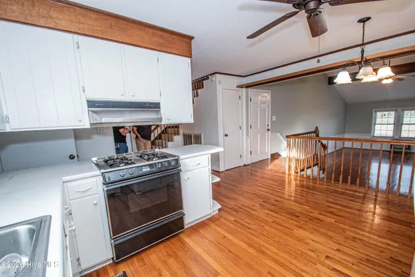 $209,300 | 8564 South Nc 41 Highway, Wallace, NC 28466