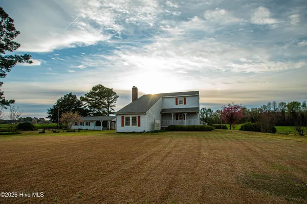 $209,300 | 8564 South Nc 41 Highway, Wallace, NC 28466