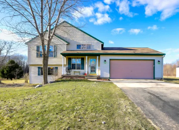 $360,000 | 2171 Avalon View Drive, Cedar Springs, MI 49319